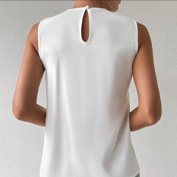 Top - Picture 3 of 4